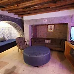 Wot New Social Hostal