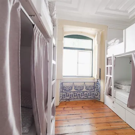 Wot New Lisbon Hostel