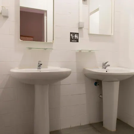 Wot New Social Hostel Lisboa