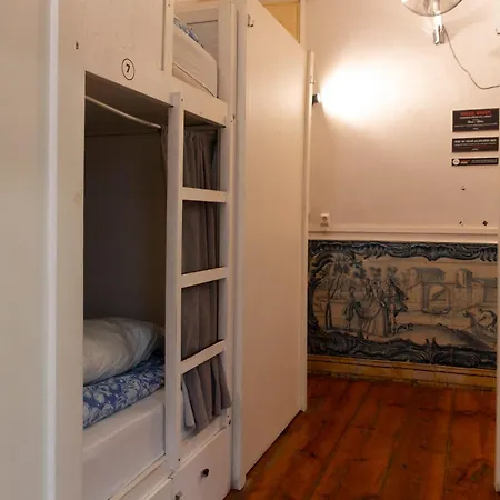 Hostel Wot New Social