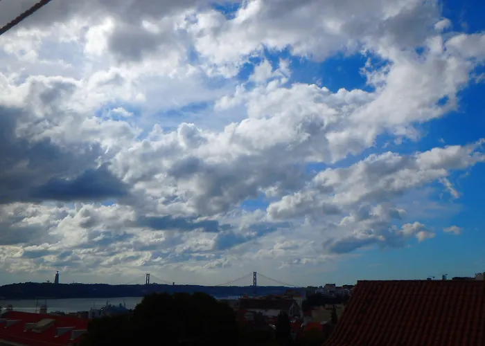 Wot New Social Ostello *