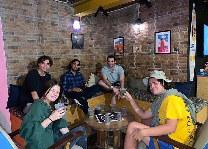 Wot New Social * Lissabon