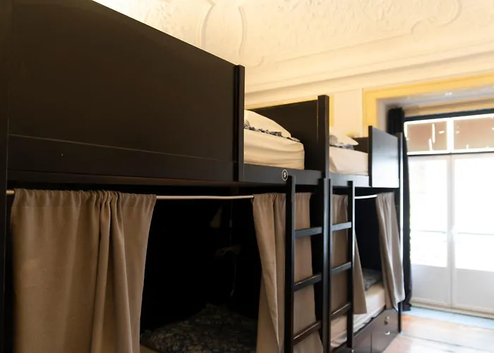 Hostel Wot New Social *