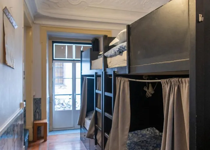 Wot New Social * Lisbona